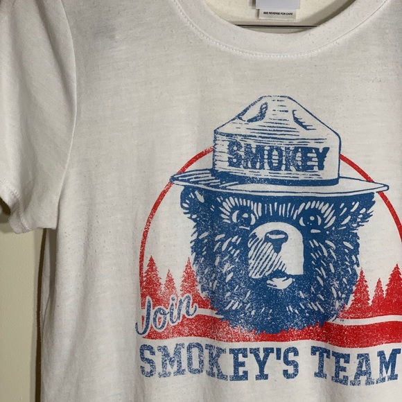 Tops - Vintage Smokey the Bear Shirt